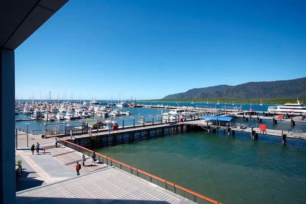Апартаменты 301 Harbour View Кэрнс 0*,  Австралия