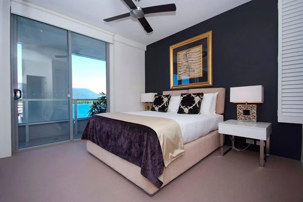 301 Harbour View Apartman Cairns